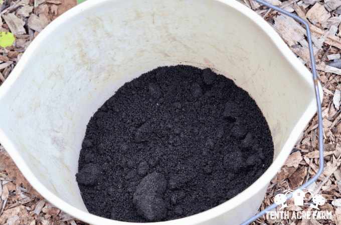 bucket of worm castings